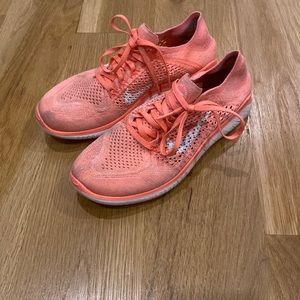 Nike Flyknit Run Women’s athletic sneaker